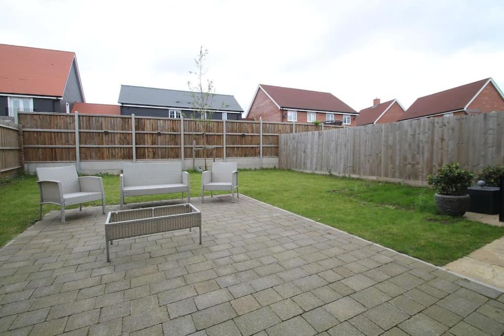 Broomfield  Beaulieu Park - Sleeps 10 - Chelmsfordヴィラ エクステリア 写真